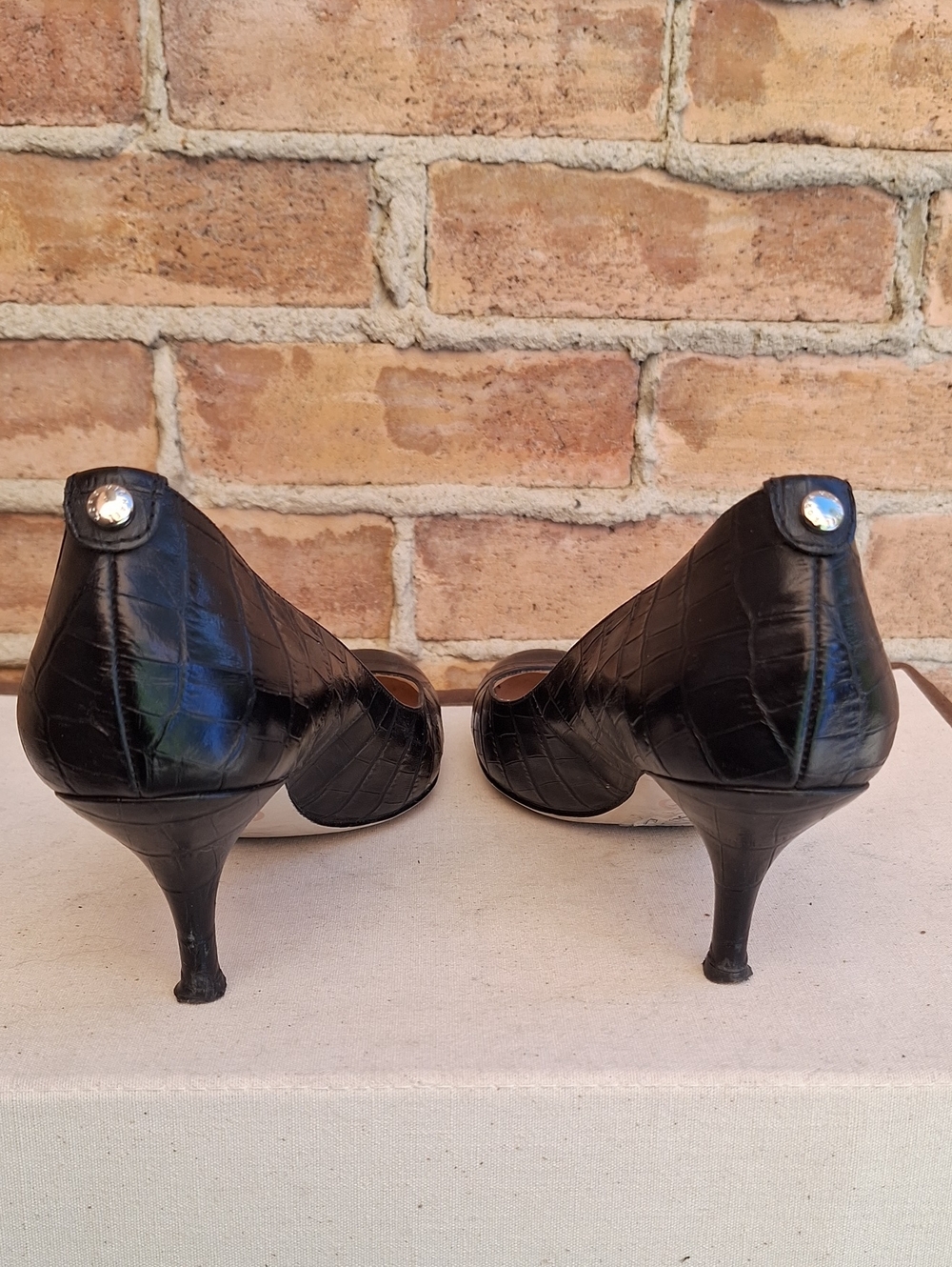 MICHAEL Michael KORS Leather Heels In Black - Picture 5 of 10